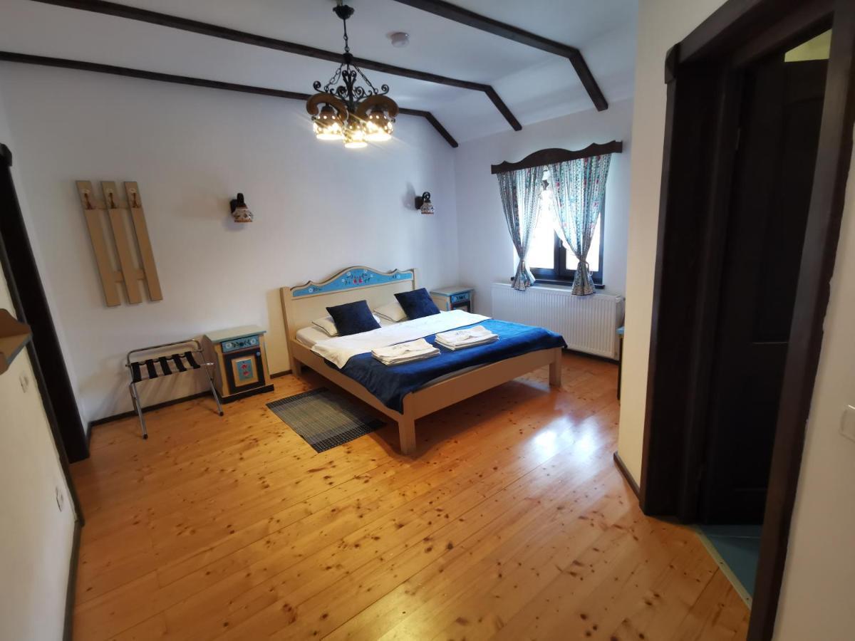 Pensiunea Casa Moga Bucium  Buitenkant foto